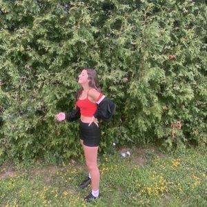 Meet your Posher, Emma